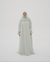 Siyally Leaves Green