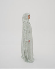 Siyally Leaves Green