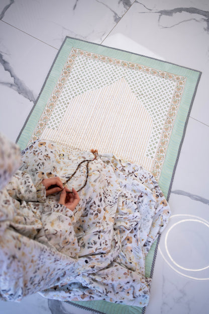 Noor Prayer Mat 01