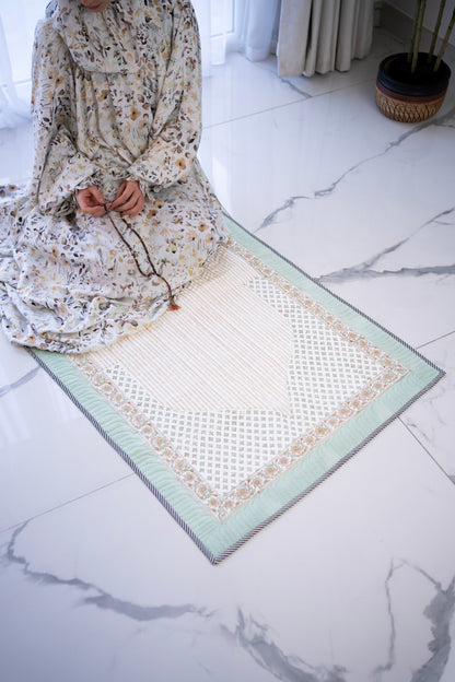 Noor Prayer Mat 01