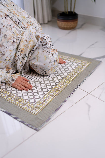 Noor Prayer Mat 06